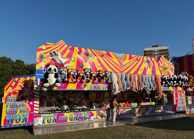 Prize booth